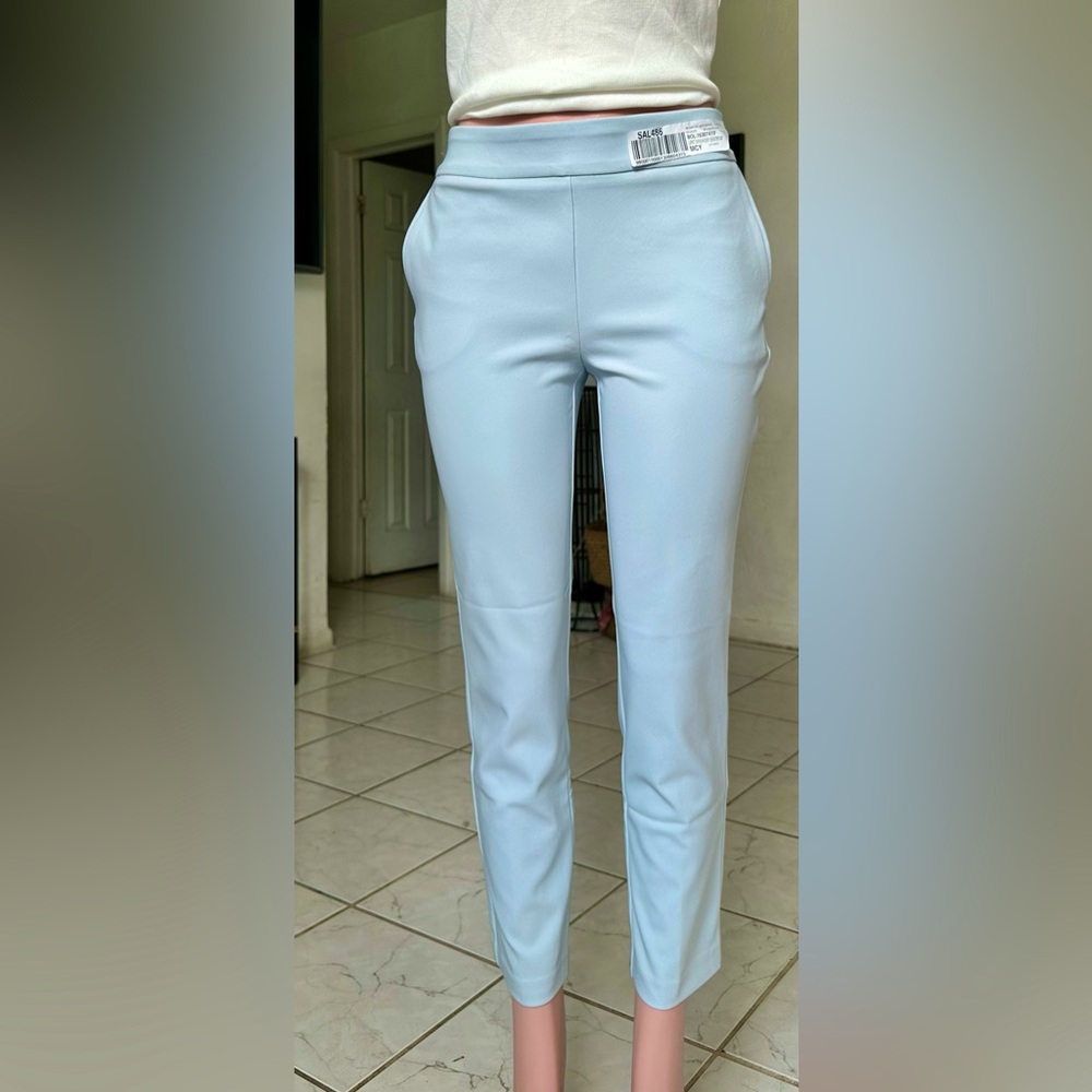 Rachel Zoe Light Blue Cropped Pants New without tags